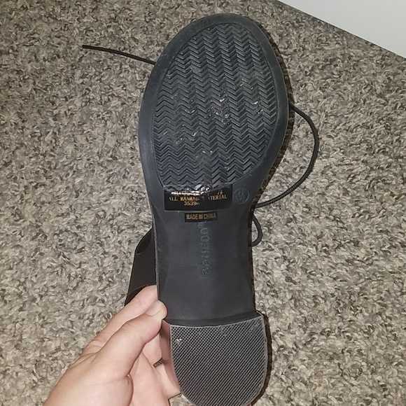 Black Wedges - Picture 3 of 3